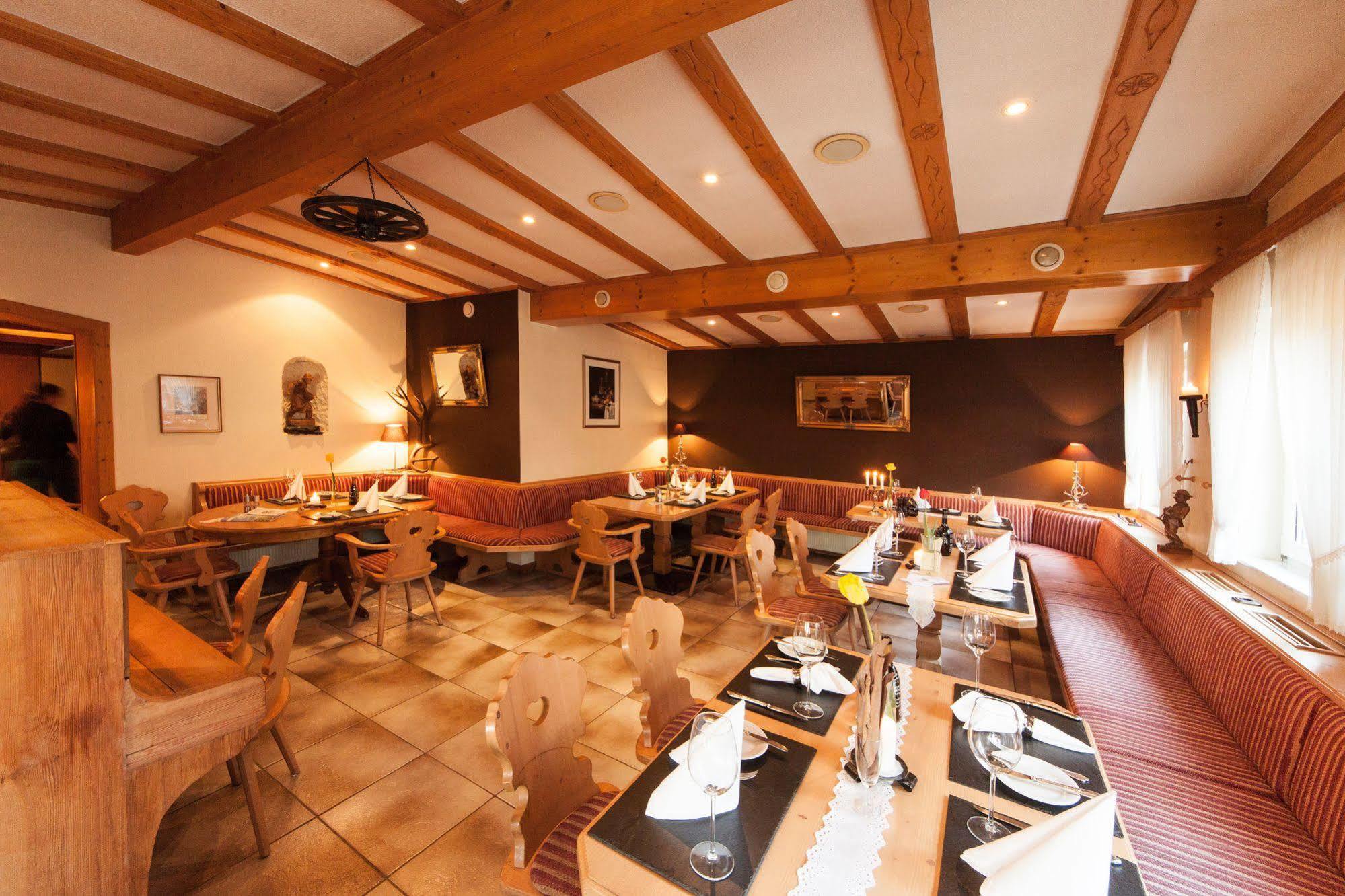 林登霍夫餐厅酒店 巴特拉瑟菲 外观 照片